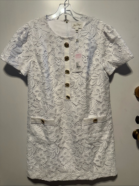 Lilly Pulitzer Dresses & Skirts - Lilly Pulitzer White Camalie Lace Shift Sz 8  Short Sleeve Dress Gold Buttons